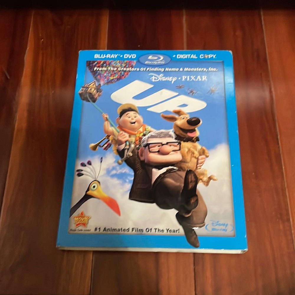 Blue Ray plus DVD - Disney’s UP